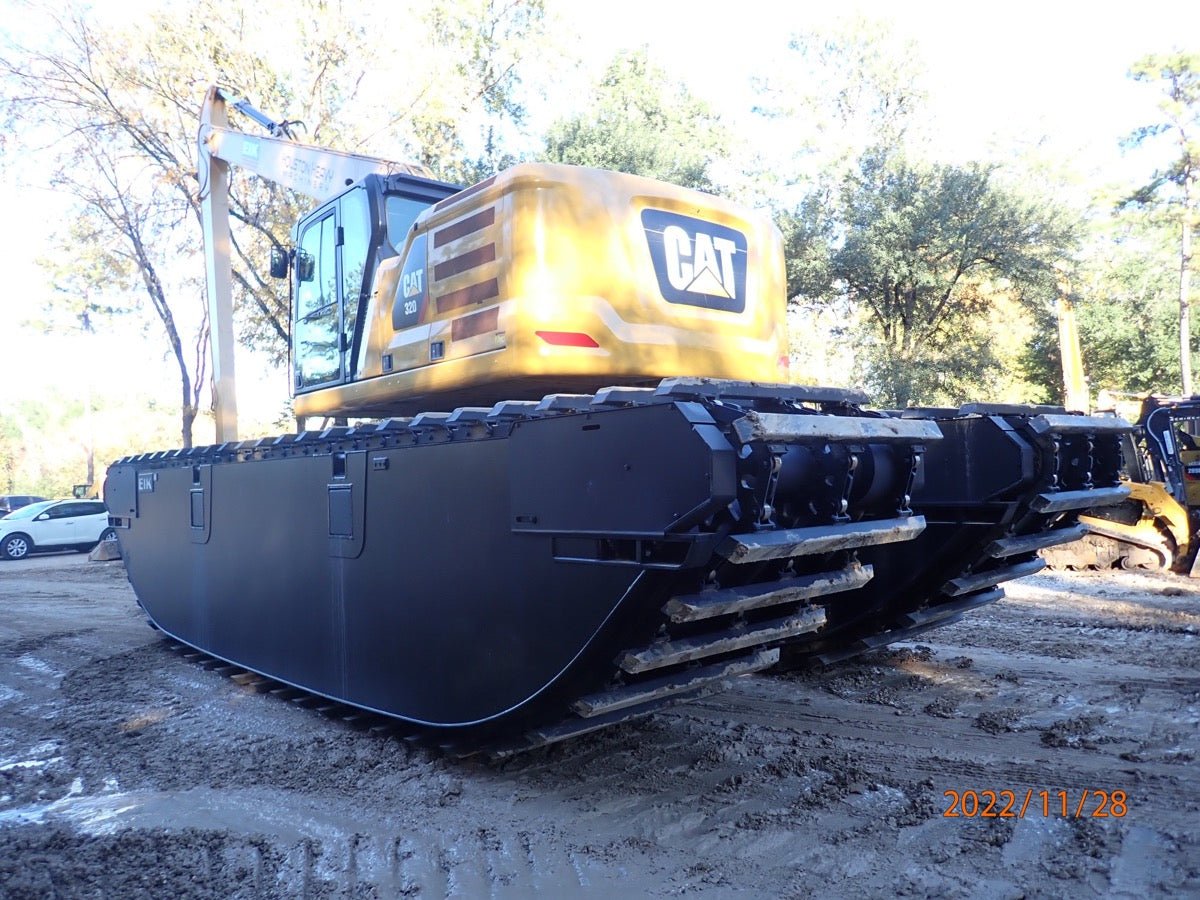 2019 Caterpillar Long Reach Excavator with 4902 Operating Hours and Amphibious Undercarriage for Versatile Applications