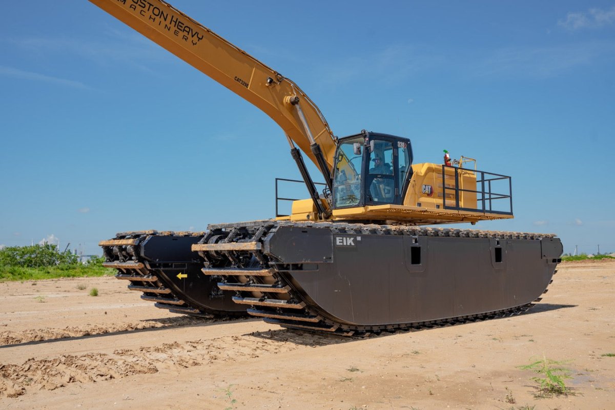 2020 Caterpillar Long Reach Excavator with 3,817 Operating Hours