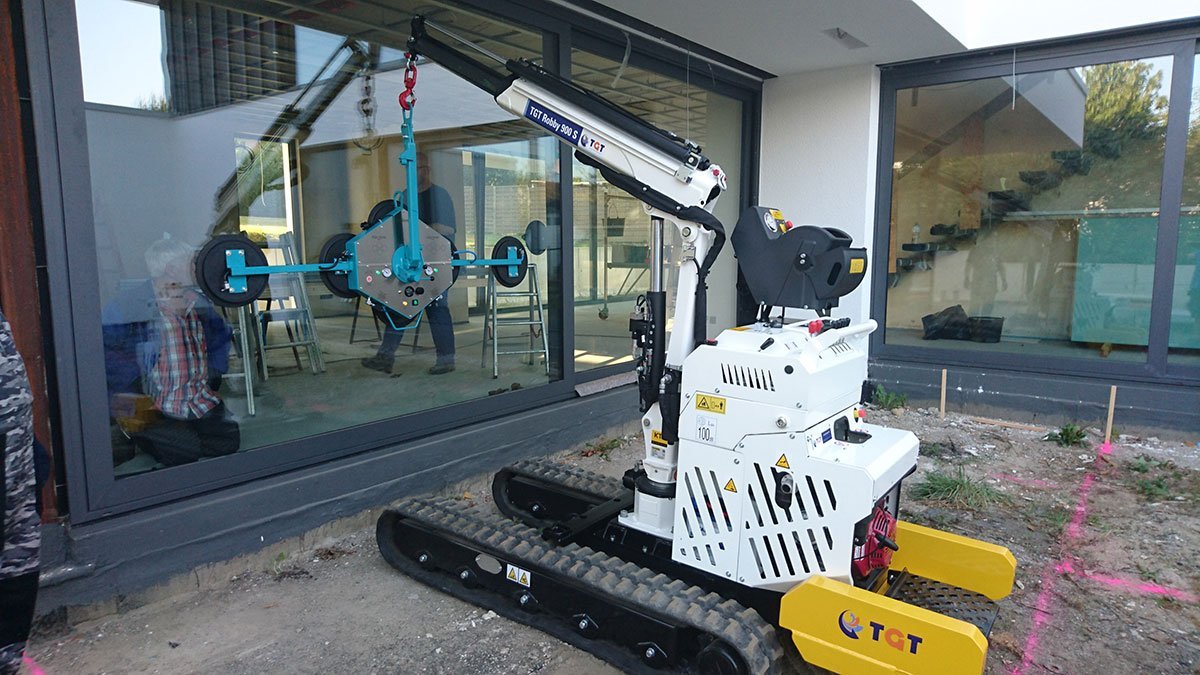 TGT Robby 900 S All - Terrain Outdoor Glass Lifting Machine