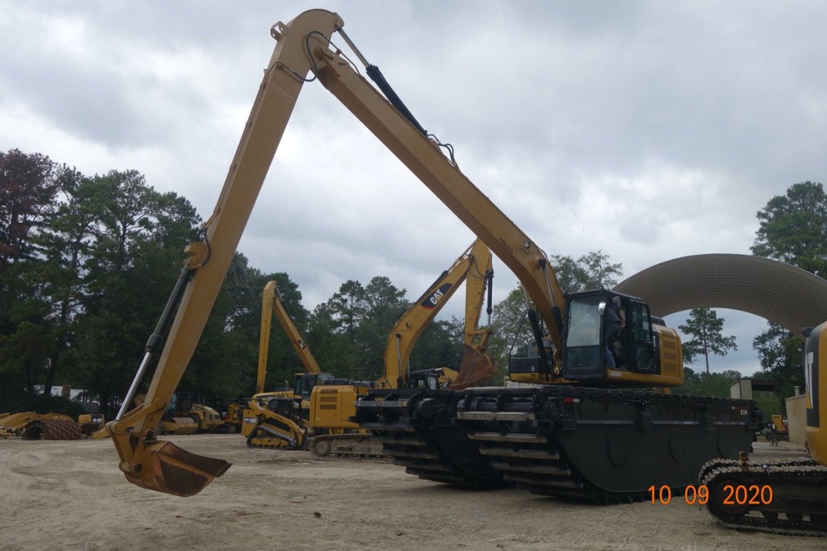 2012 Caterpillar Excavator with 7388 Operating Hours