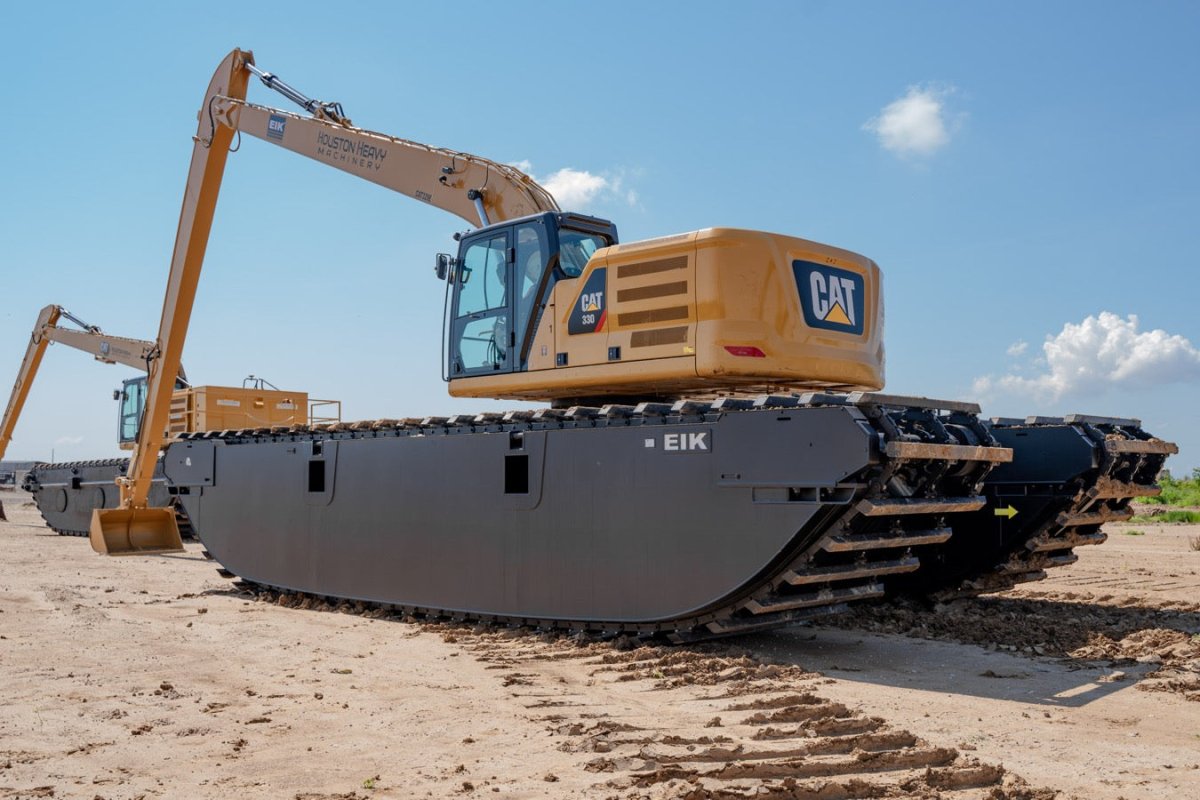 2019 Caterpillar Long Reach Pontoon Excavator with 3505 Operating Hours - Ideal for Waterway and Terrain Projects