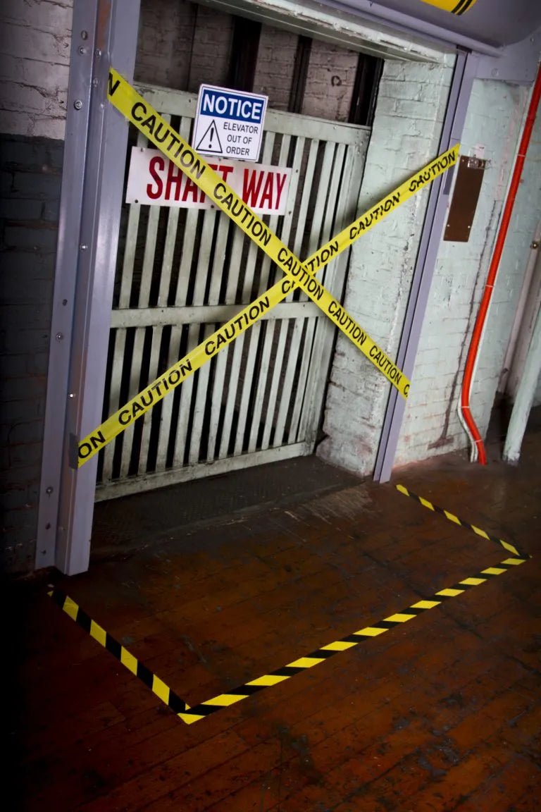 BT 100 High - Performance Non - Adhesive Barricade Tape for Multiple Industries