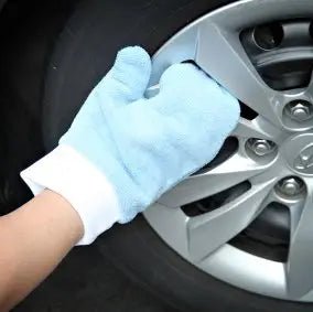 Trimaco's Super Absorbent, Non - linting Microfiber Interior Detailing Mitt