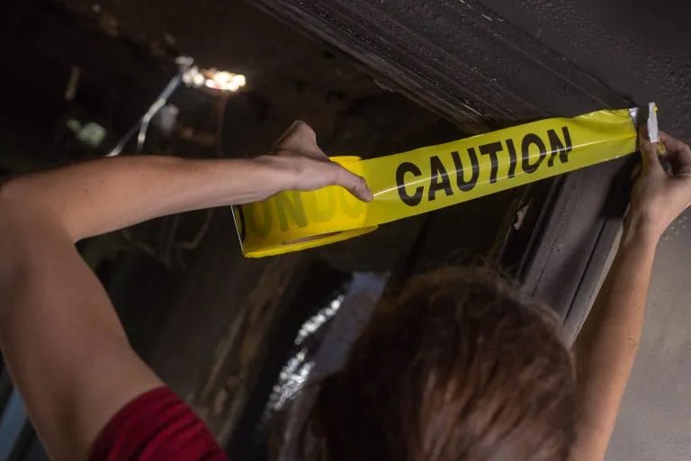 BT 100 High - Performance Non - Adhesive Barricade Tape for Multiple Industries