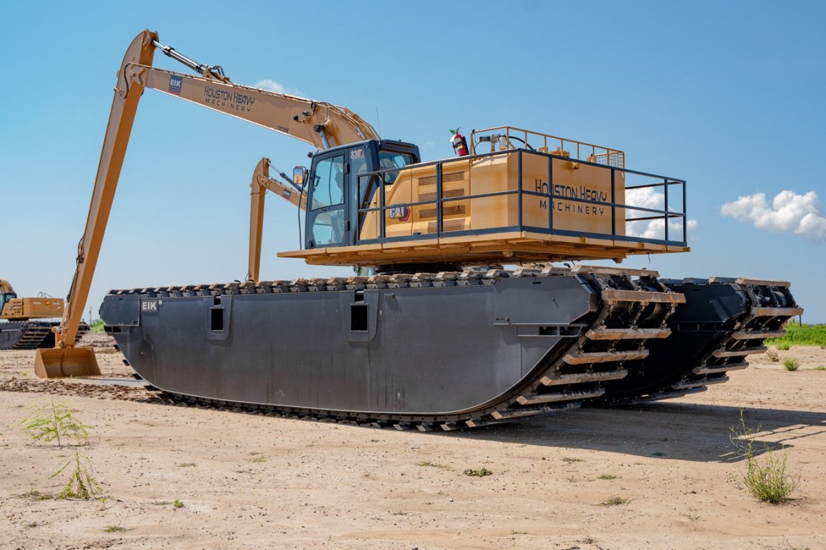 2020 Caterpillar Long Reach Excavator with 3,817 Operating Hours