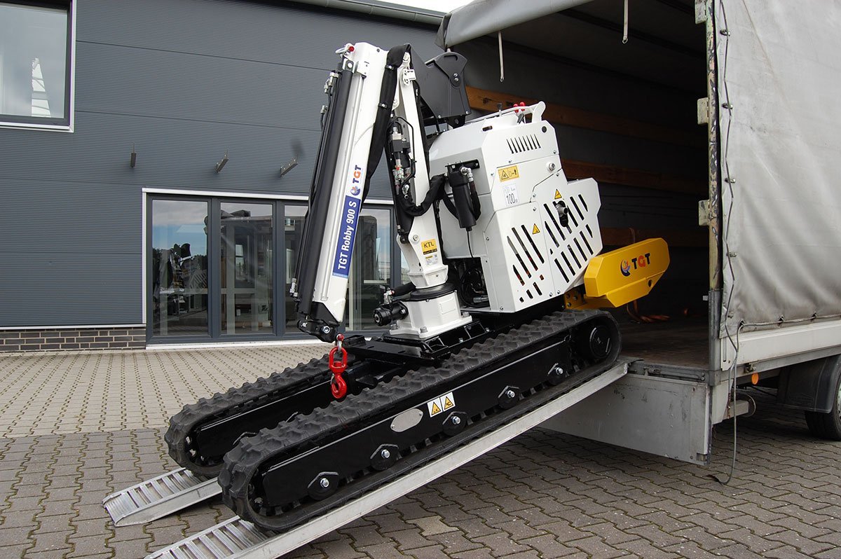 TGT Robby 900 S All - Terrain Outdoor Glass Lifting Machine
