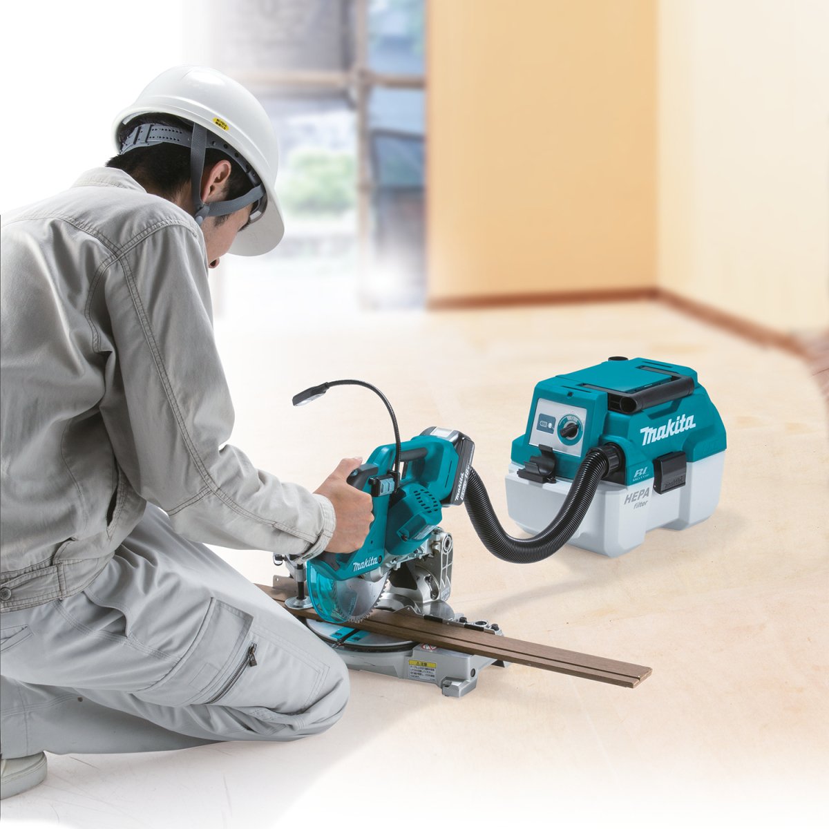 18V LXT® Brushless Cordless 2 Gallon HEPA Wet/Dry Portable Dust Extractor with 5.0Ah Battery Compatibility