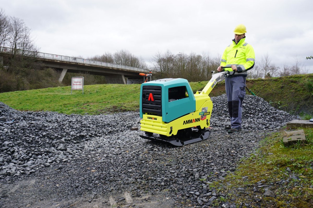 APH 65/85 Hydrostatic Compaction Plates with Hourmeter (Three-Shaft Design)