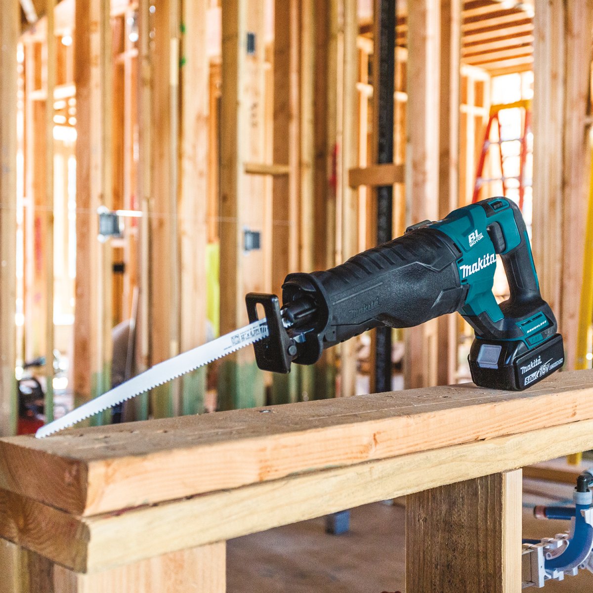 Makita 18V LXT® Brushless Cordless Recipro Saw with Fast-Charging Lithium-Ion