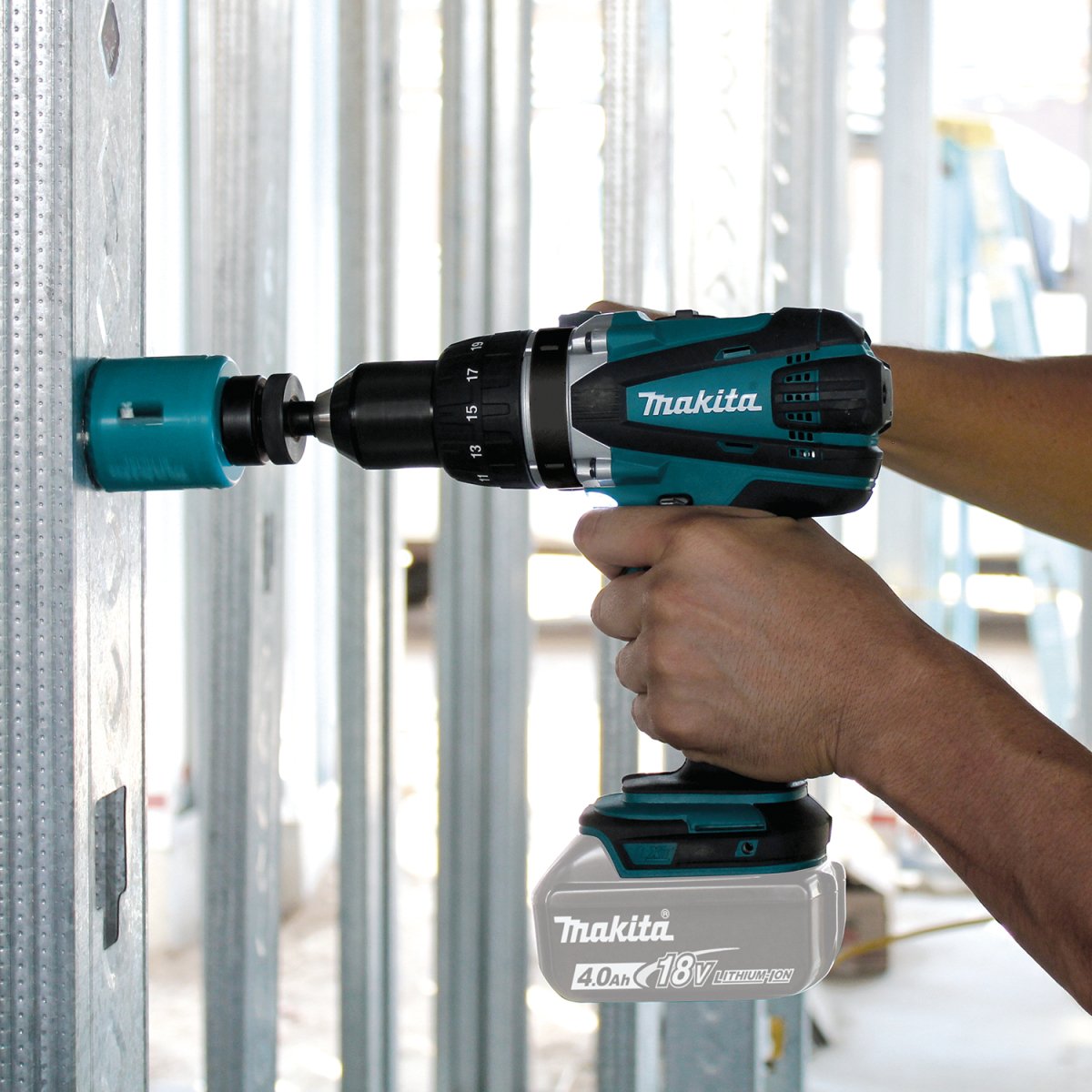 Makita 18V LXT® Cordless 1/2 Driver-Drill with 4.0Ah Lithium-Ion Battery