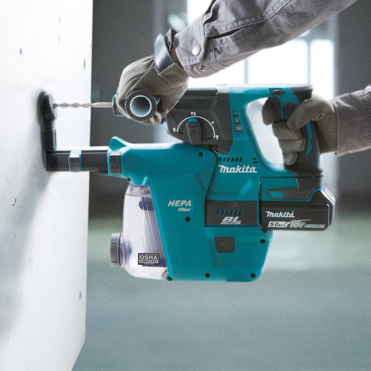 18V LXT® Lithium-Ion Brushless Cordless One-Inch Rotary Hammer Drill with SDS-PLUS Bit Compatibility and HEPA Dust Extractor Attachment (Tool Only)