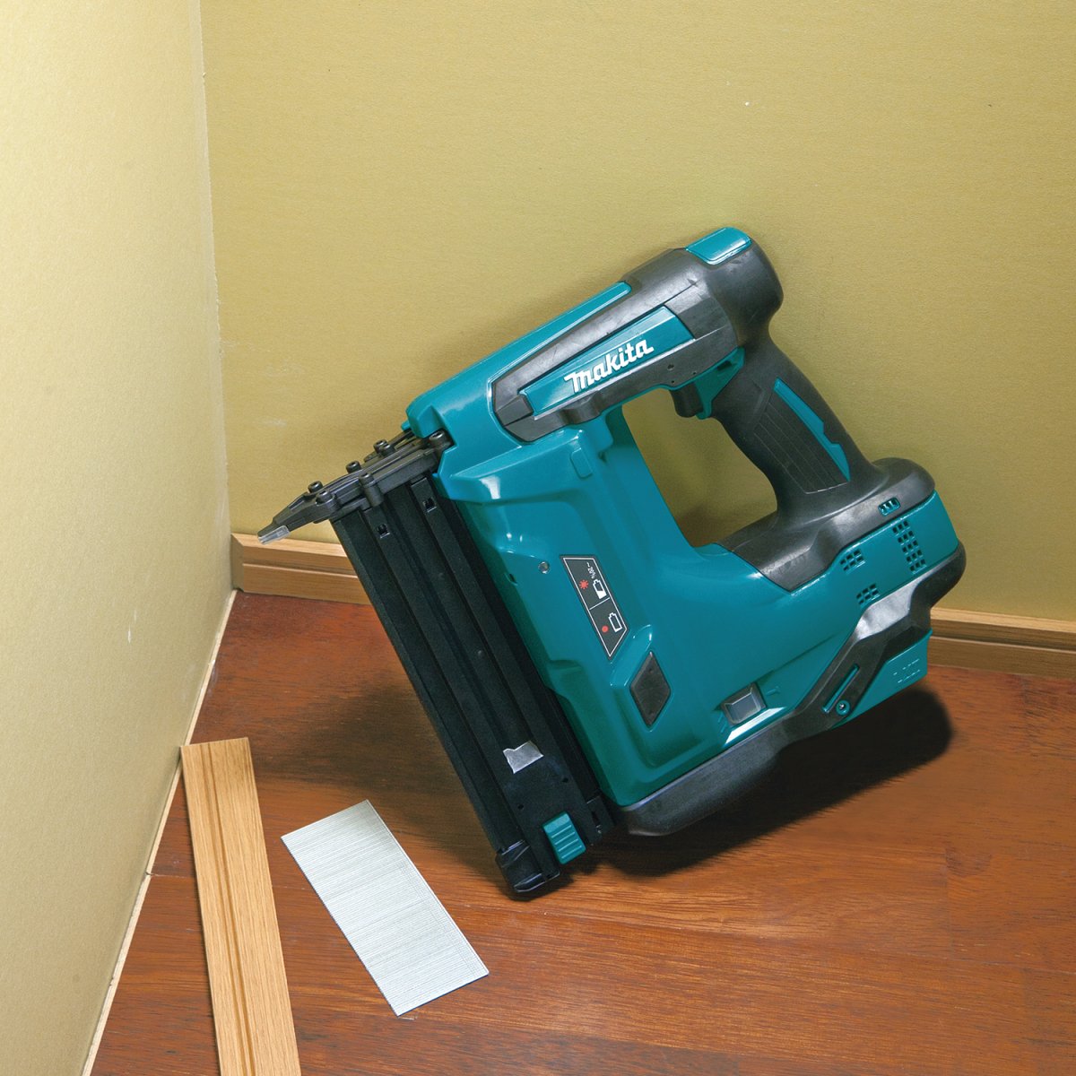 Makita 18V LXT® Lithium-Ion Cordless 18 Gauge 2-Inch Brad Nailer for Narrow Trim and Molding Installation