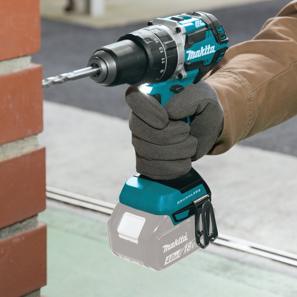 Compact 1/2 18V LXT® Lithium-Ion Brushless Cordless Hammer Driver-Drill with 5.0Ah Battery for Enhanced Drilling and Driving