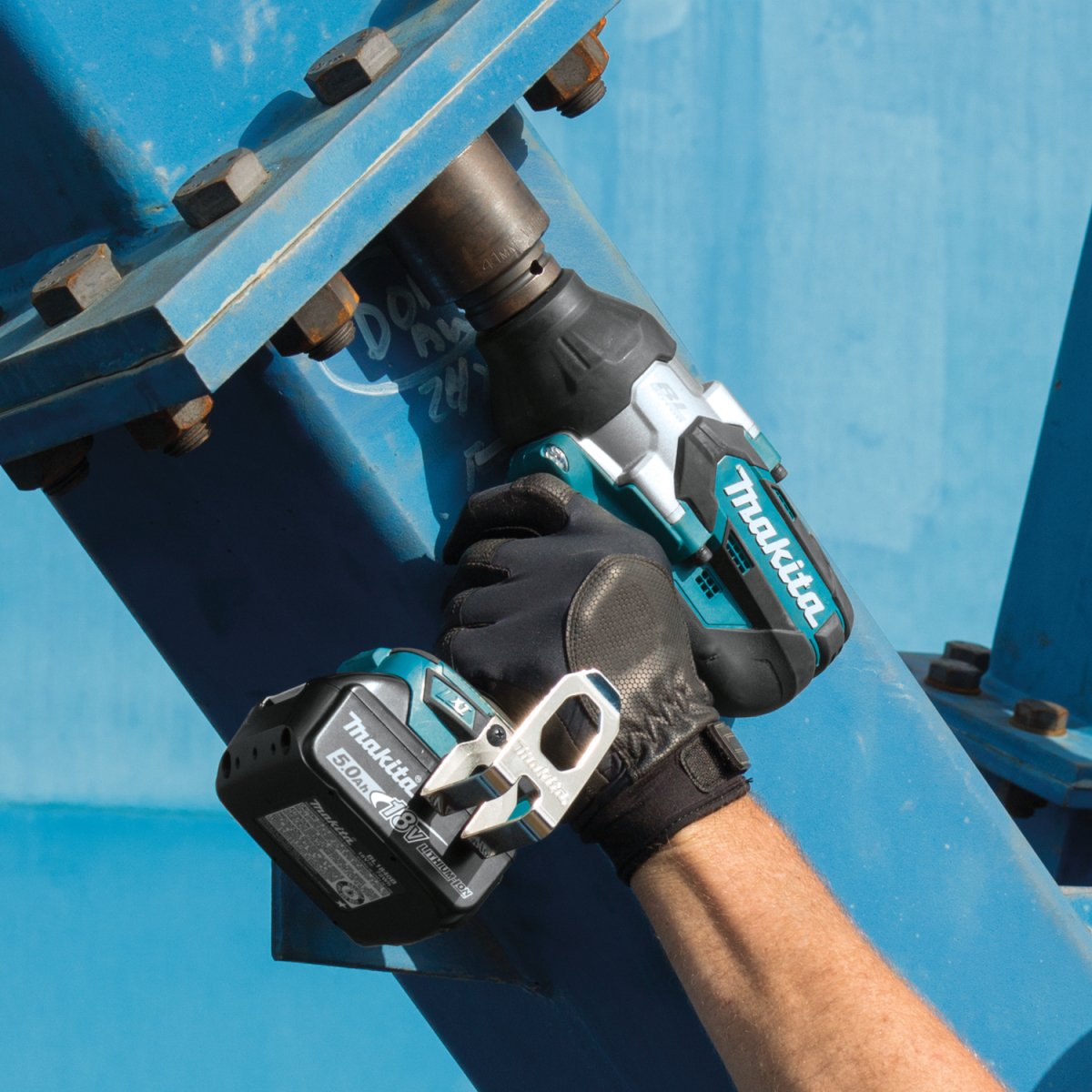 18V LXT® Lithium-Ion Brushless Cordless High-Torque 3/4 Square Drive Impact Wrench - Ideal for Heavy-Duty Fastening Jobs