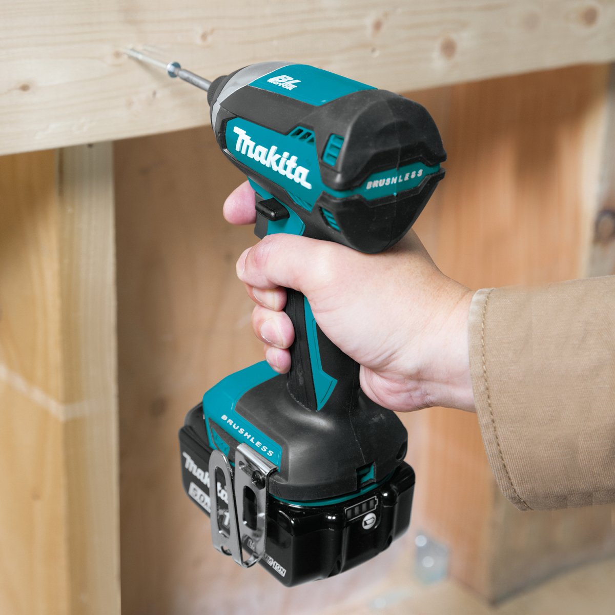 18V LXT® Lithium-Ion Brushless 2-Piece Combo Kit with 5.0Ah High-Capacity Batteries