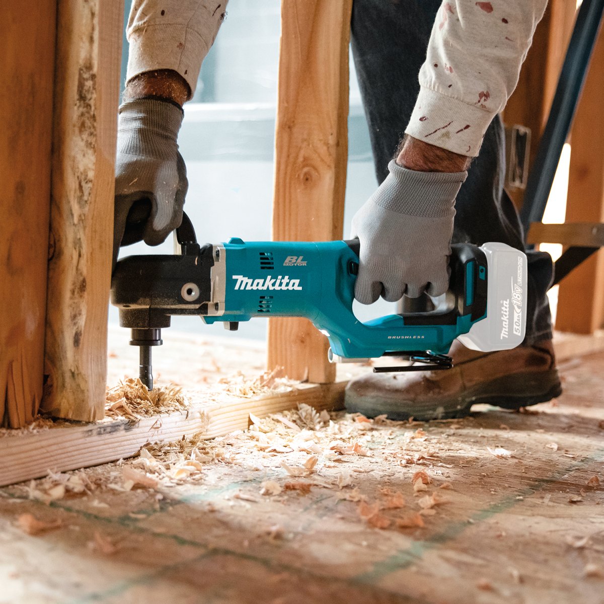 18V LXT® Brushless Cordless 7/16 Hex Right-Angle Drill with High-Speed Performance