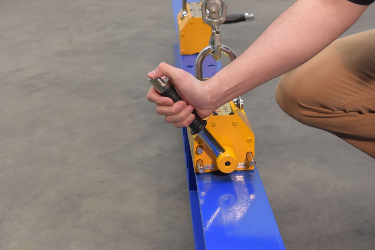 Versatile Magnetic Lifting Spreader Beams for Limited Headroom