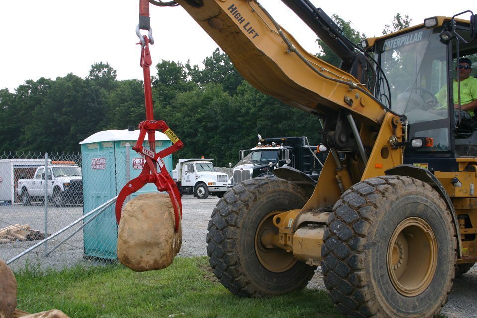 Heavy - Duty 12,000 Pound Capacity Rock Lifting Equipment - MG12000 Rocklift