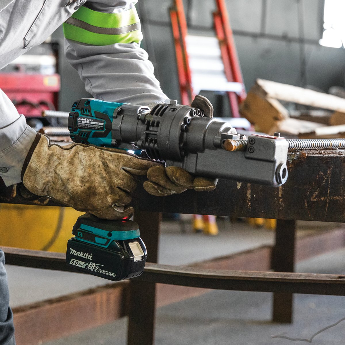 Makita 18V LXT® Brushless Cordless Lithium - Ion Rebar Cutter with 360° Rotating Head