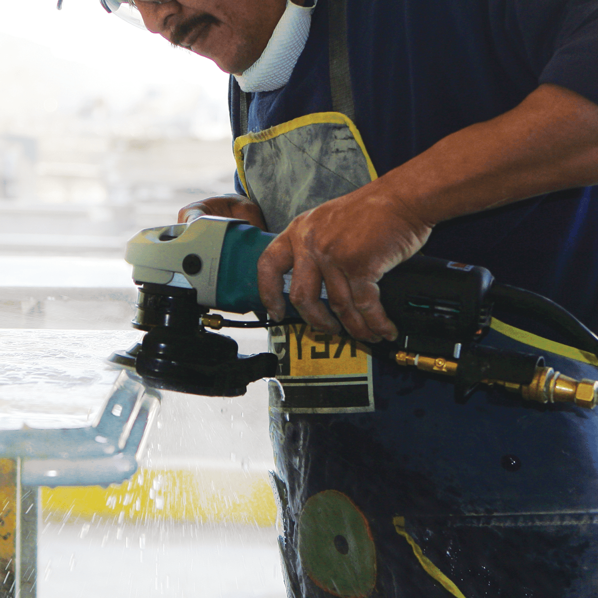 Makita High - Performance 7.9 Amp Electric Wet Polisher PW5001C for Stone Finishing
