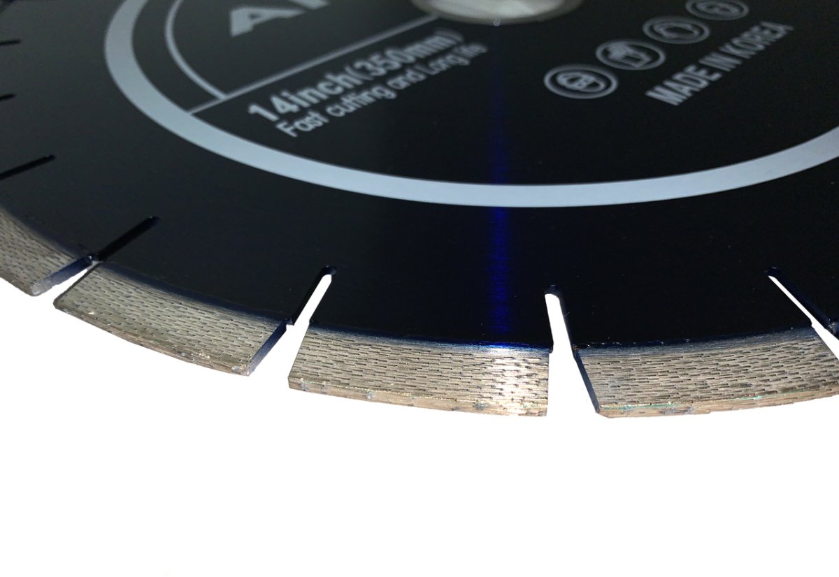 Archon 2nd Generation Diamond Cutting Blade for Precision Cutting of Quartzite, Quartz, and Granite on Blue Ripper Sr. Rail Saw