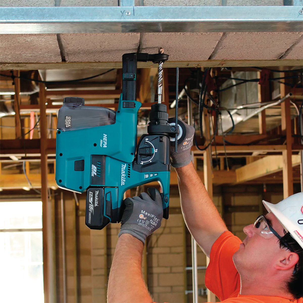 18V LXT® Brushless Cordless Rotary Hammer Kit with 5.0Ah Battery and HEPA Dust Extractor