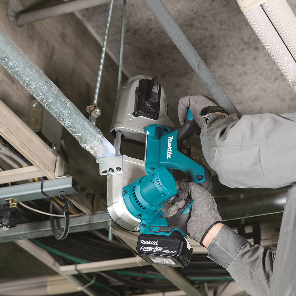 Makita 18V LXT® Compact Lithium-Ion Cordless High-Power Band Saw