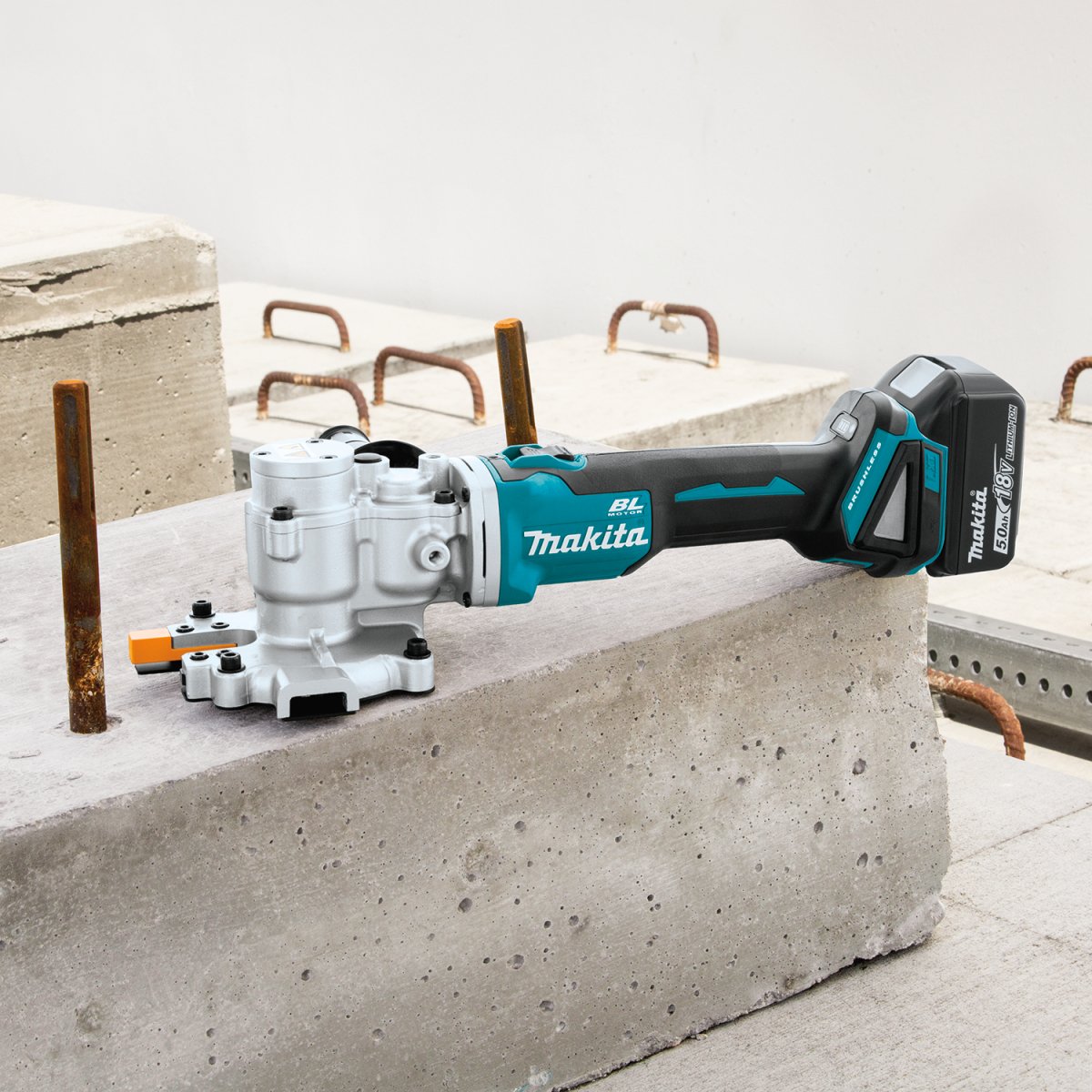 18V LXT® Lithium-Ion Brushless Cordless Steel Rod and Rebar Flush-Cutter Tool Kit with 5.0Ah Battery