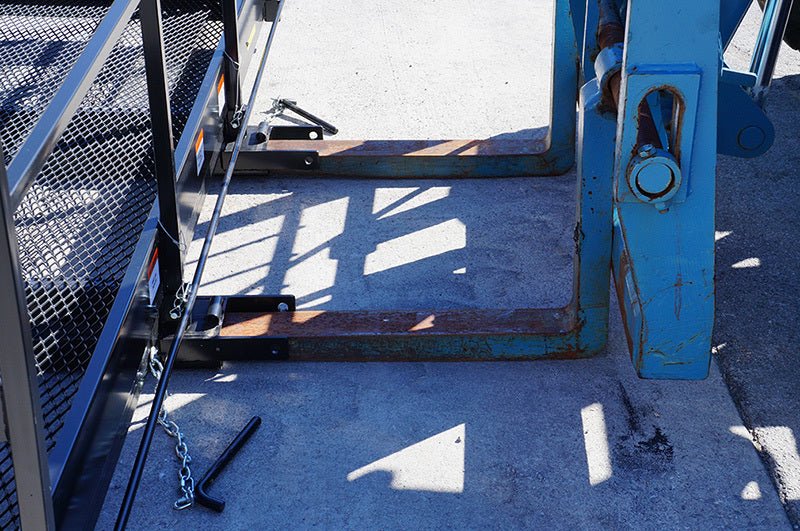 Lightweight and Durable Blue Diamond Forklift Work Platform