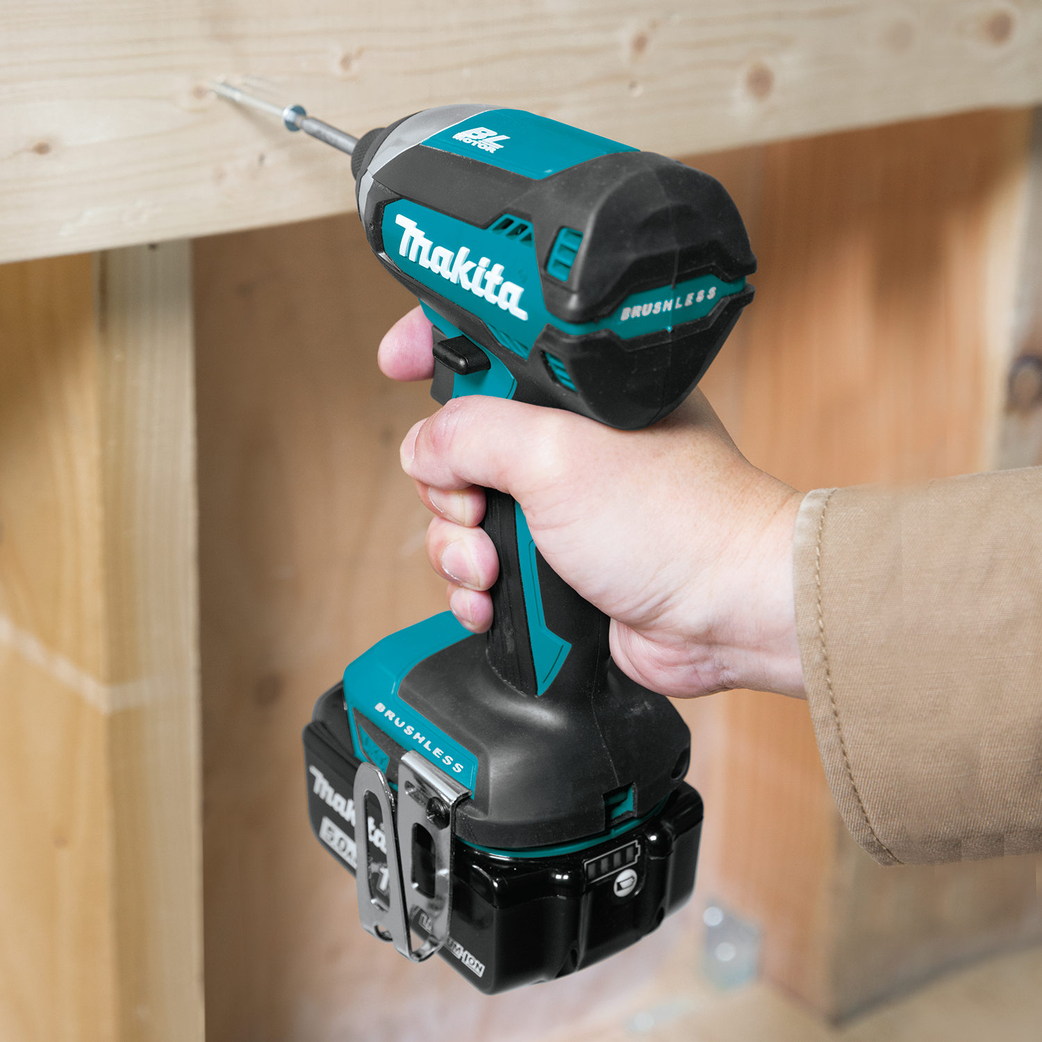 18V LXT® Lithium-Ion Brushless Cordless Impact Driver for Efficient Fastening Tasks
