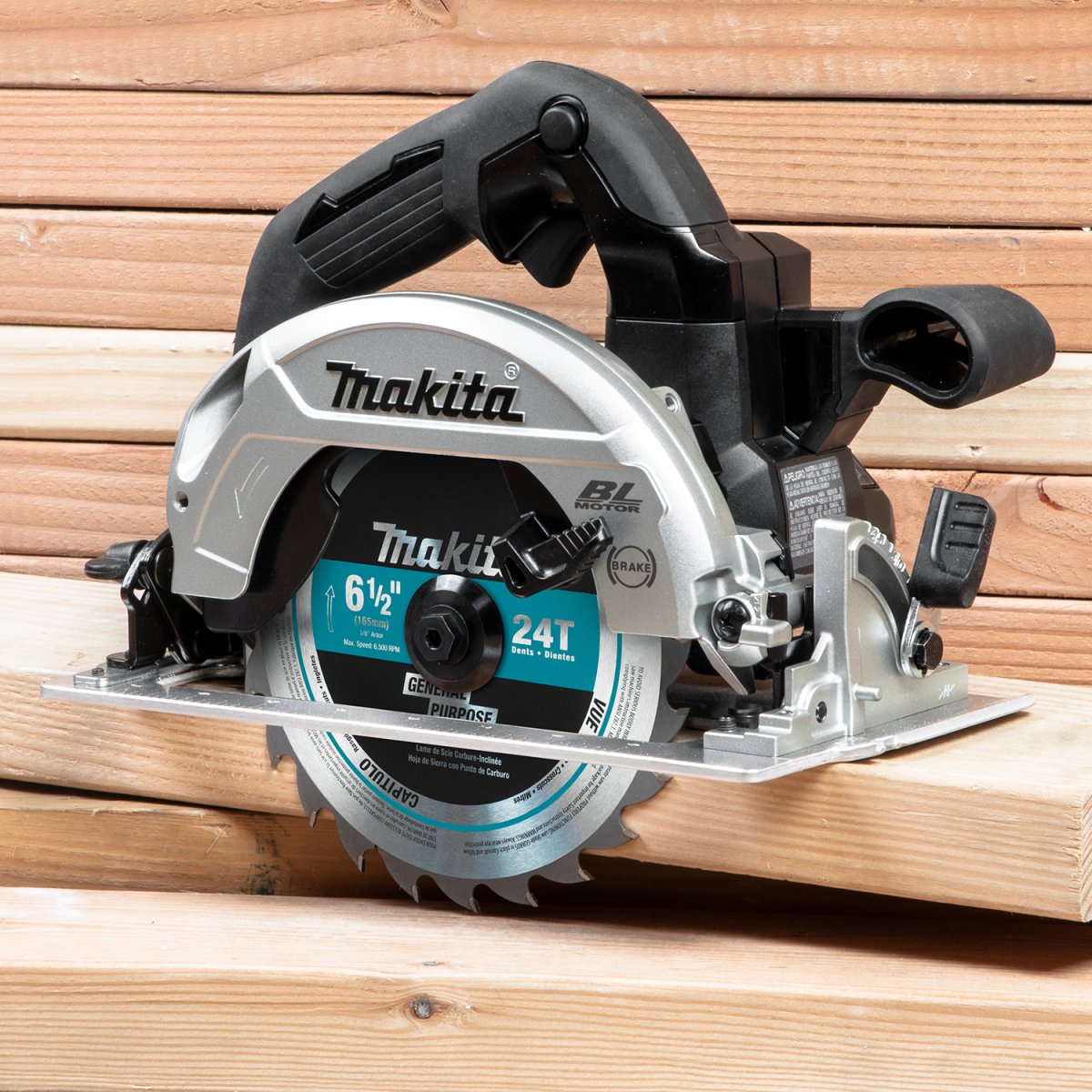 18V LXT® Lithium-Ion Sub-Compact Brushless Cordless 6.5-Inch Circular Saw, Compatible with AWS® System for Enhanced Performance
