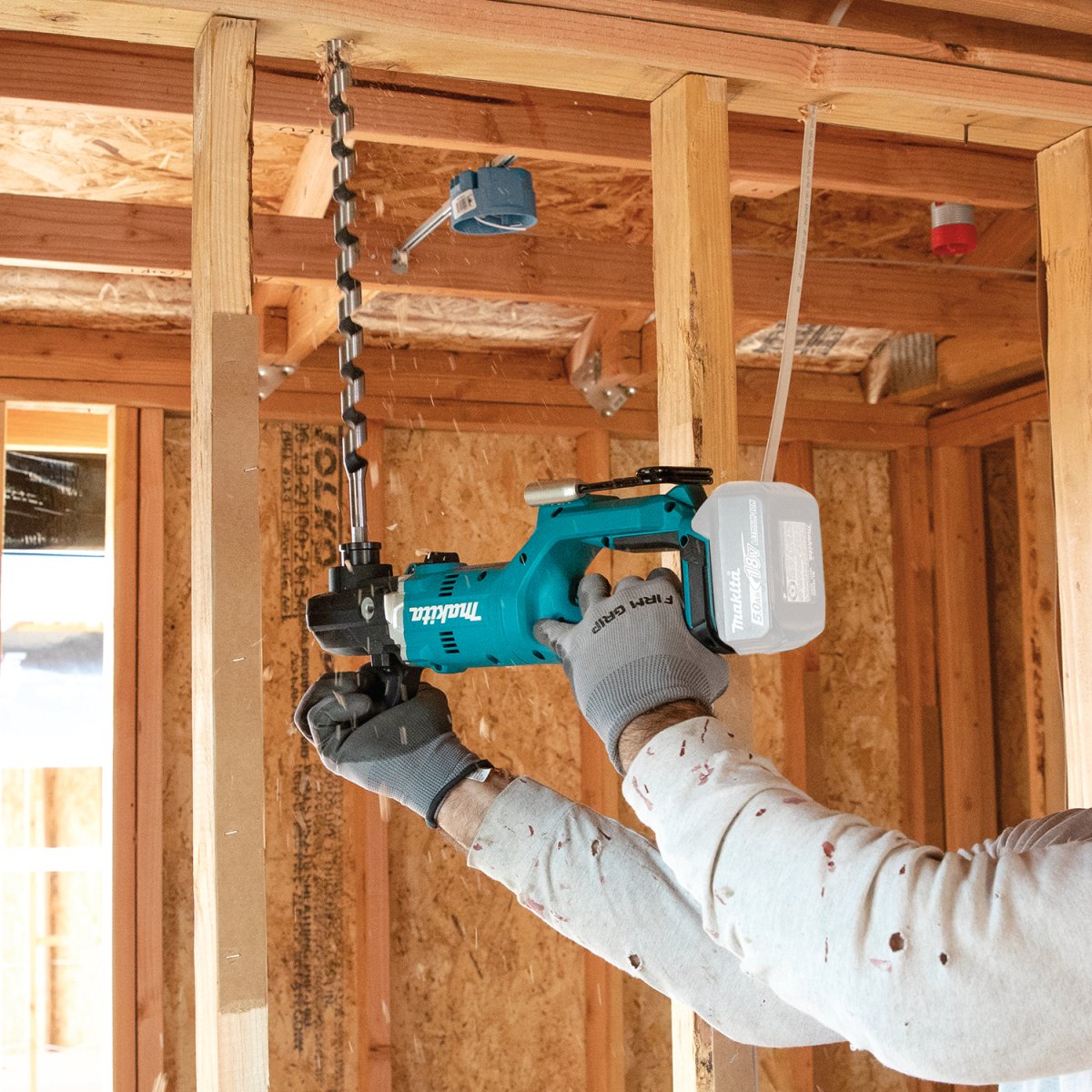 18V LXT® Brushless Cordless 7/16 Hex Right-Angle Drill with High-Speed Performance