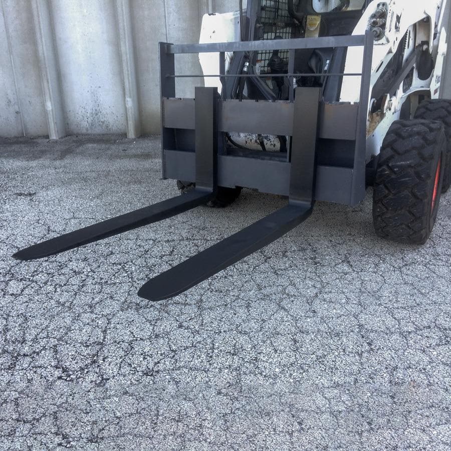 Extra Strength and Durable Skid Steer Pallet Forks for Heavy - Duty Applications