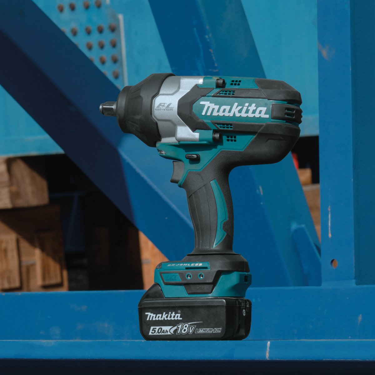 18V LXT® Brushless Cordless High-Torque 1/2 Sq. Drive Impact Wrench with Extended Run Time
