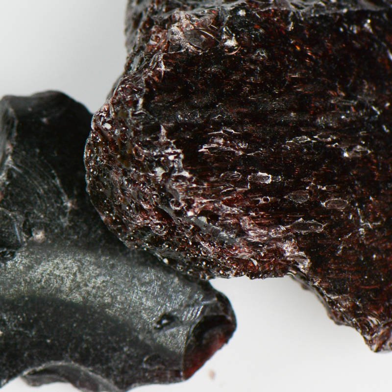 USA-Made Recycled Purple Glass for Diverse Landscape Uses