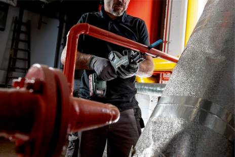 SSE 18 LTX BL Compact Cordless Electric Reciprocating Saw for Efficient Cutting Tasks