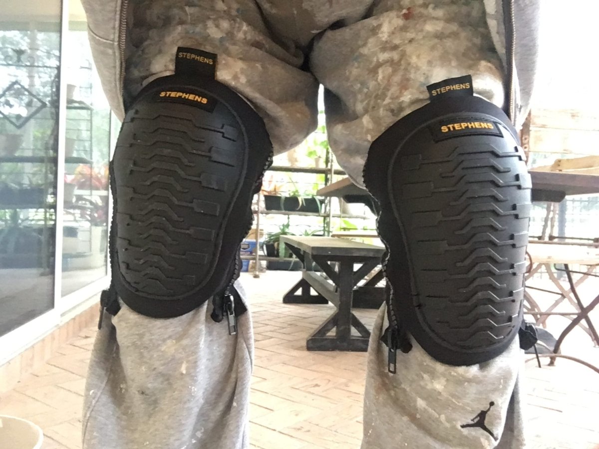 Stephens Ultra - Flexible Strapless Zip - Wrap Knee Pads for All - Purpose Use