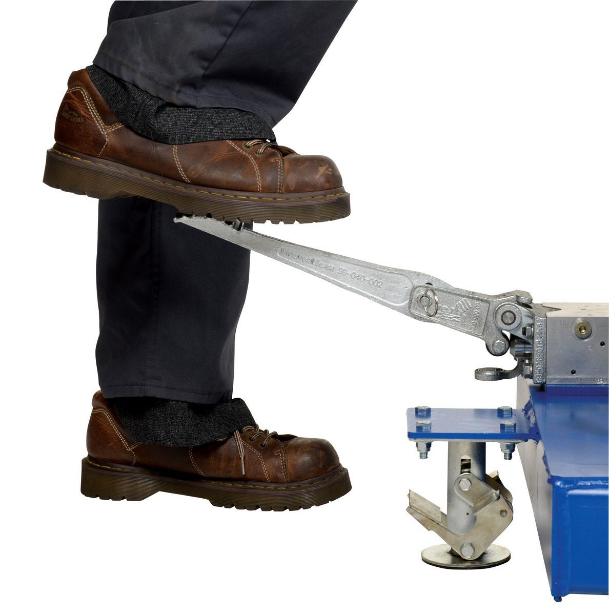 Portable Hydraulic Drum Carrier, Rotator, and Boom Equipment for Easy Handling of 55 - Gallon Drums